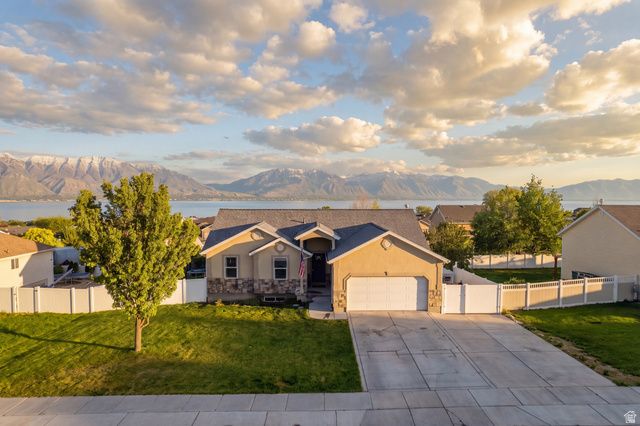4054 S MOUNTAIN MOON DR, Saratoga Springs, UT 84045