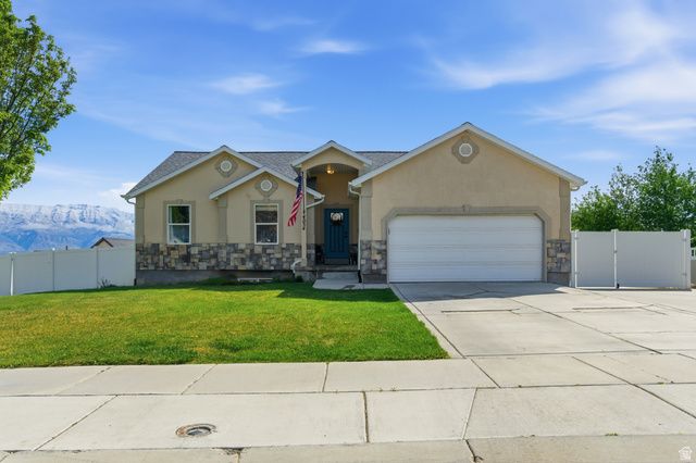 4054 S MOUNTAIN MOON DR, Saratoga Springs, UT 84045