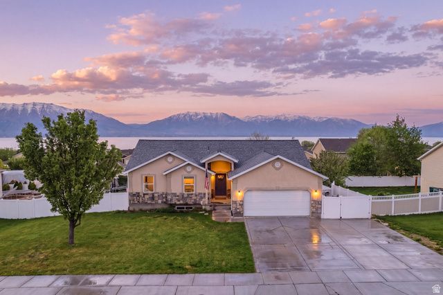 4054 S MOUNTAIN MOON DR, Saratoga Springs, UT 84045