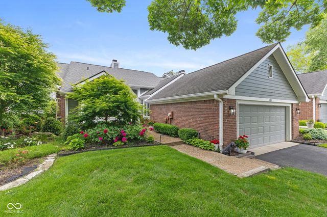 8103 Clearwater Parkway, Indianapolis, IN 46240