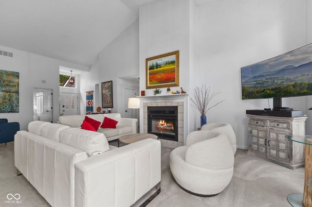 8103 Clearwater Parkway, Indianapolis, IN 46240