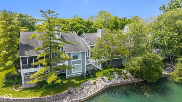 8103 Clearwater Parkway, Indianapolis, IN 46240