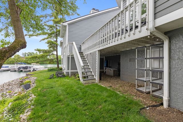 8103 Clearwater Parkway, Indianapolis, IN 46240