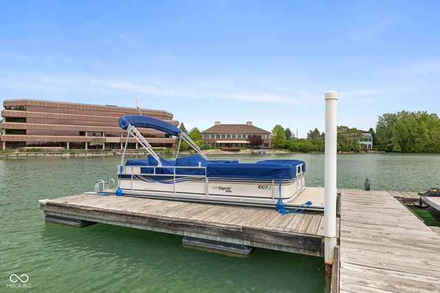 8103 Clearwater Parkway, Indianapolis, IN 46240
