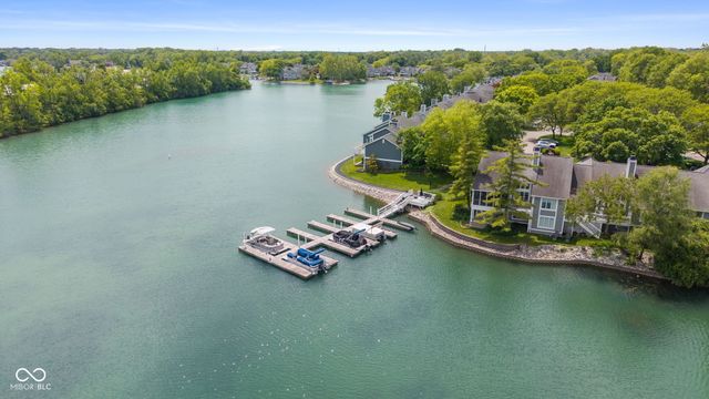 8103 Clearwater Parkway, Indianapolis, IN 46240