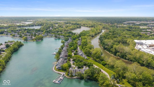 8103 Clearwater Parkway, Indianapolis, IN 46240