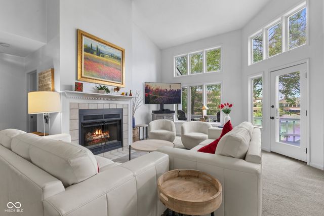 8103 Clearwater Parkway, Indianapolis, IN 46240