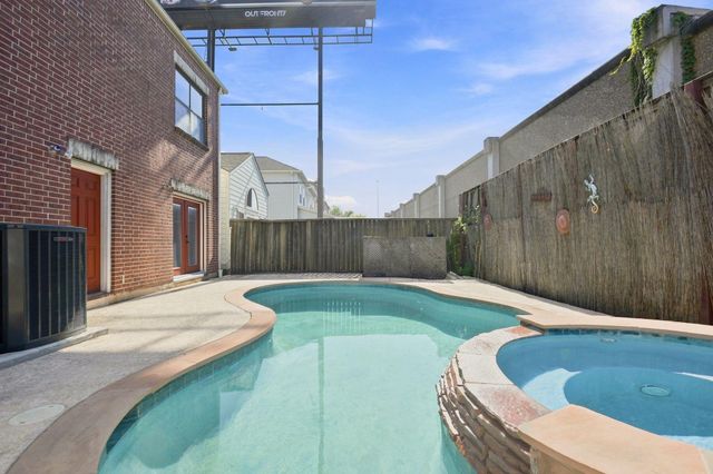 5225 Cornish Street 2, Houston, TX 77007
