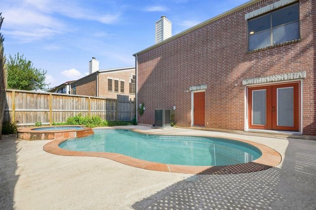 5225 Cornish Street 2, Houston, TX 77007