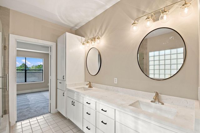 5225 Cornish Street 2, Houston, TX 77007