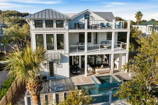 3907 Palm Boulevard, Isle Of Palms, SC 29451