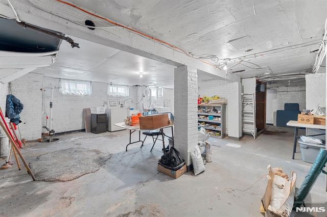 78-80 Girard Place, Newark, NJ 07108