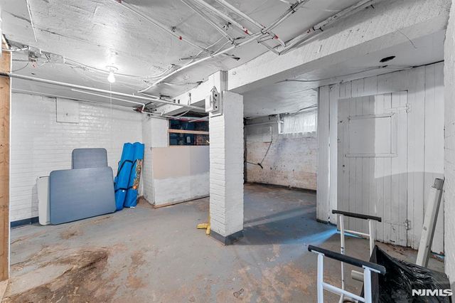 78-80 Girard Place, Newark, NJ 07108