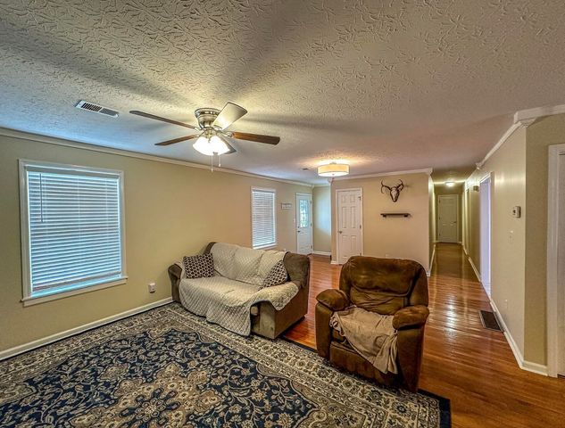 1034 Barker Lane, Berea, KY 40403