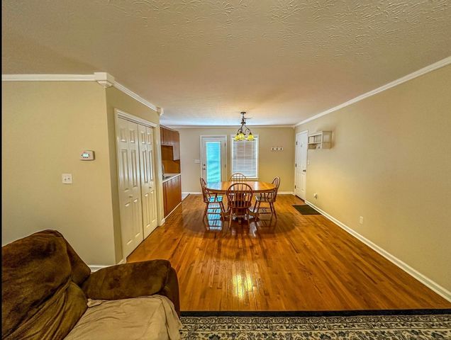 1034 Barker Lane, Berea, KY 40403