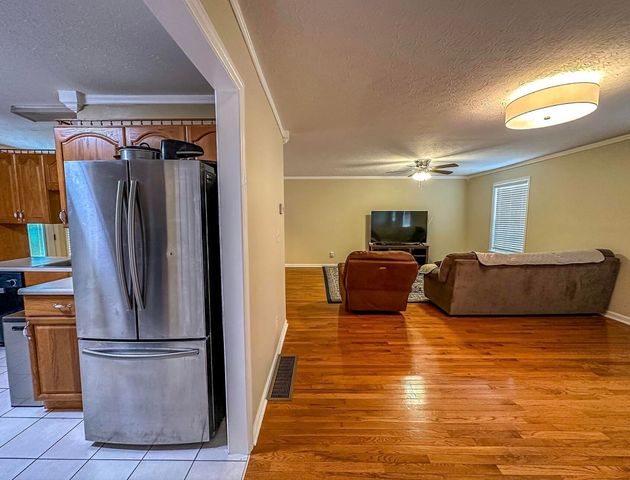 1034 Barker Lane, Berea, KY 40403