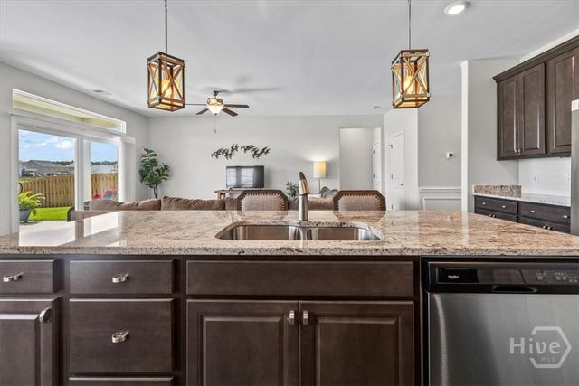 175 Greyfield Circle, Savannah, GA 31407