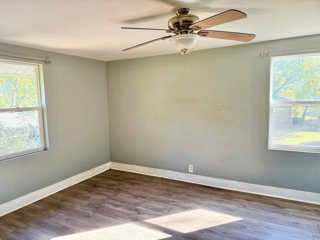 302 E State Route 71, Newark, IL 60541