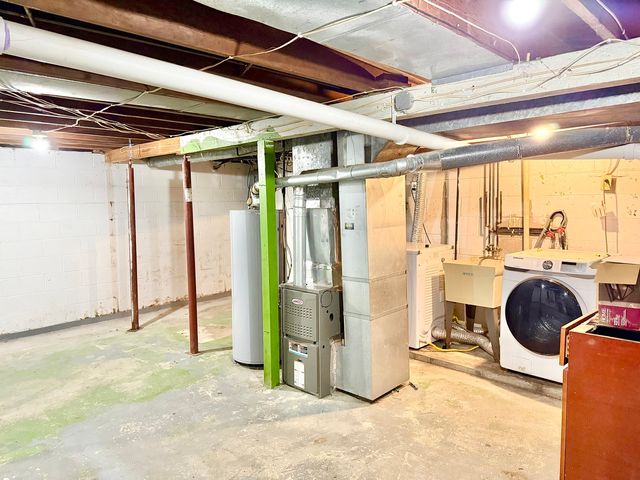 302 E State Route 71, Newark, IL 60541