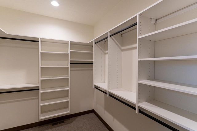 N8841 GALWAY LANE, Menasha, WI 54952