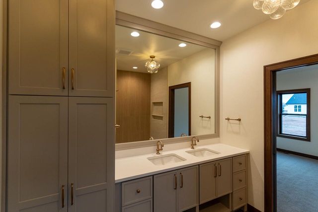 N8841 GALWAY LANE, Menasha, WI 54952