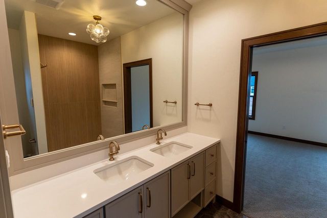 N8841 GALWAY LANE, Menasha, WI 54952