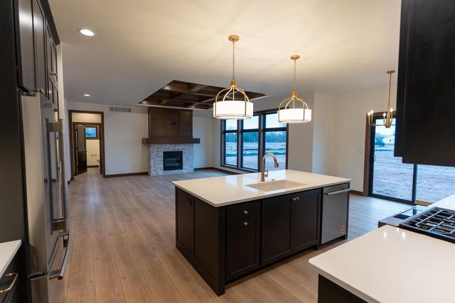 N8841 GALWAY LANE, Menasha, WI 54952