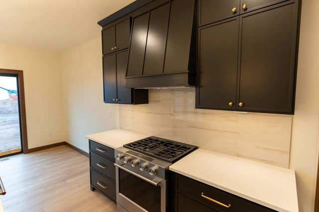 N8841 GALWAY LANE, Menasha, WI 54952