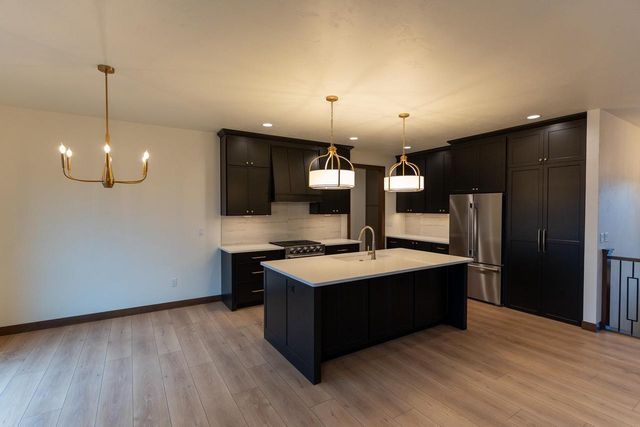 N8841 GALWAY LANE, Menasha, WI 54952