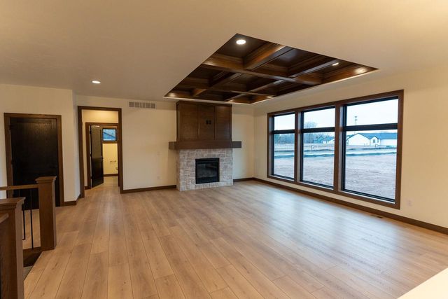 N8841 GALWAY LANE, Menasha, WI 54952