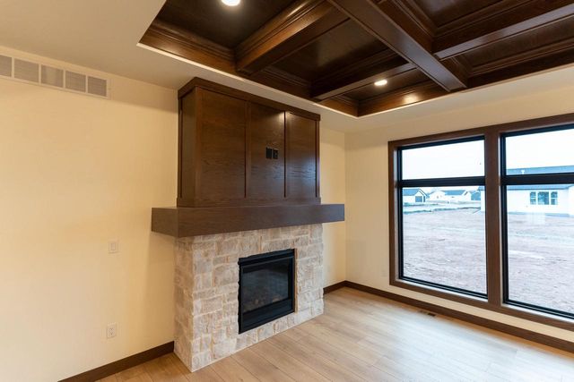 N8841 GALWAY LANE, Menasha, WI 54952