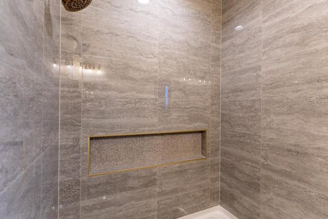 N8841 GALWAY LANE, Menasha, WI 54952