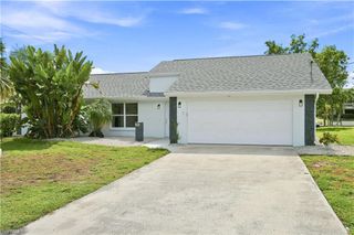 903 SE 20th CT, Cape Coral, FL 33990