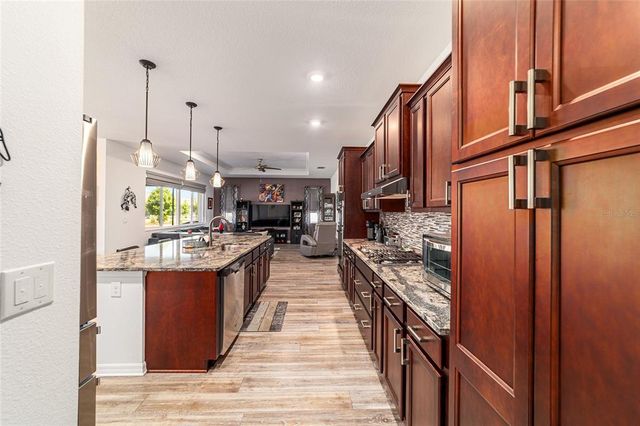 8820 SW 104TH CIRCLE, Ocala, FL 34481