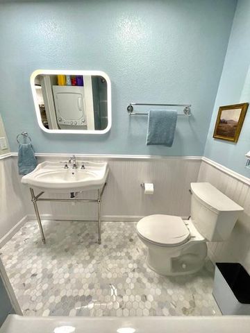 117 W Grove ST, San Marcos, TX 78666