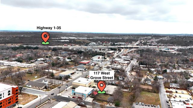 117 W Grove ST, San Marcos, TX 78666