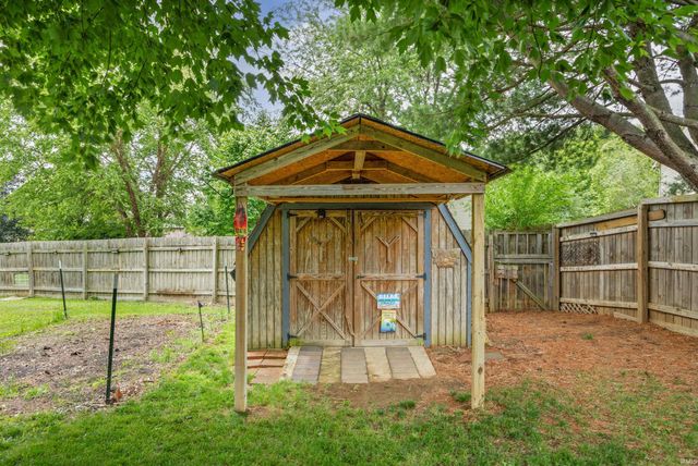 14 Fairfieldview Court, Lafayette, IN 47905