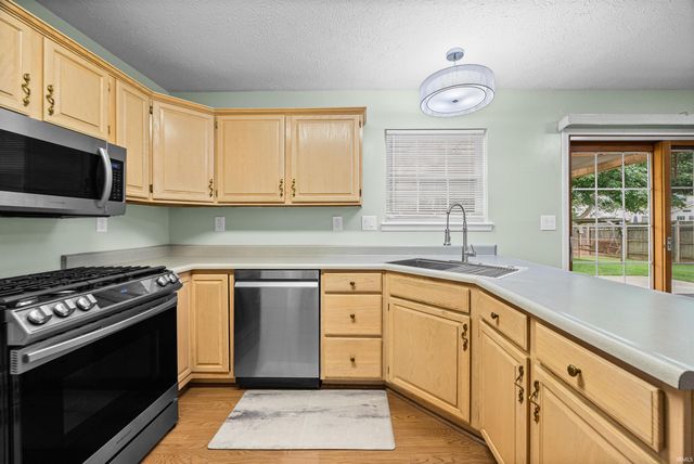 14 Fairfieldview Court, Lafayette, IN 47905