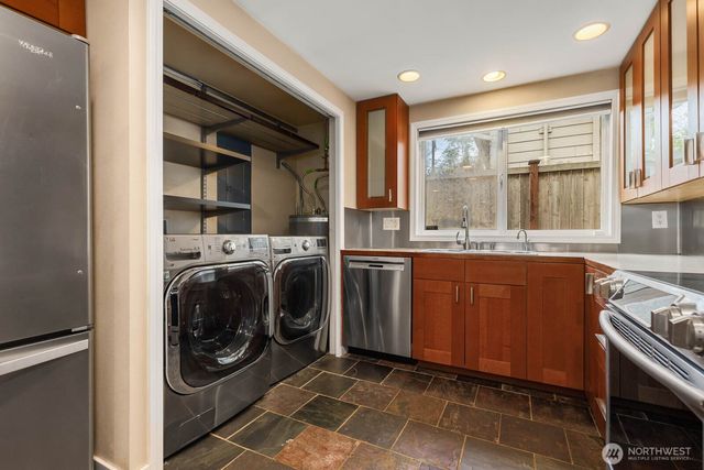 1811 29th Avenue, Seattle, WA 98122