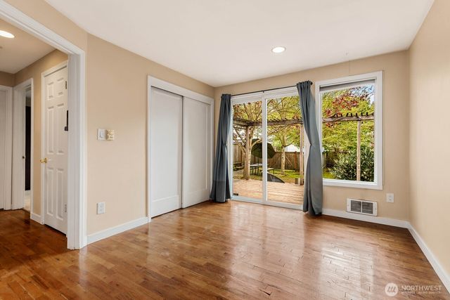 1811 29th Avenue, Seattle, WA 98122
