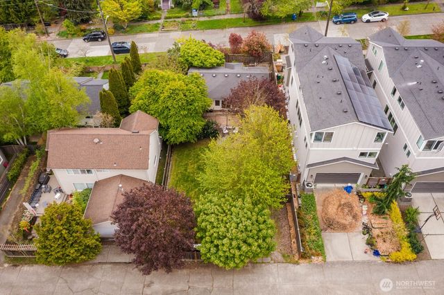 1811 29th Avenue, Seattle, WA 98122