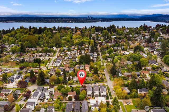 1811 29th Avenue, Seattle, WA 98122