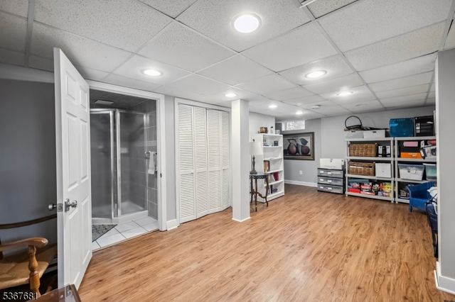 562 Barnett Pl, Ridgewood Village, NJ 07450