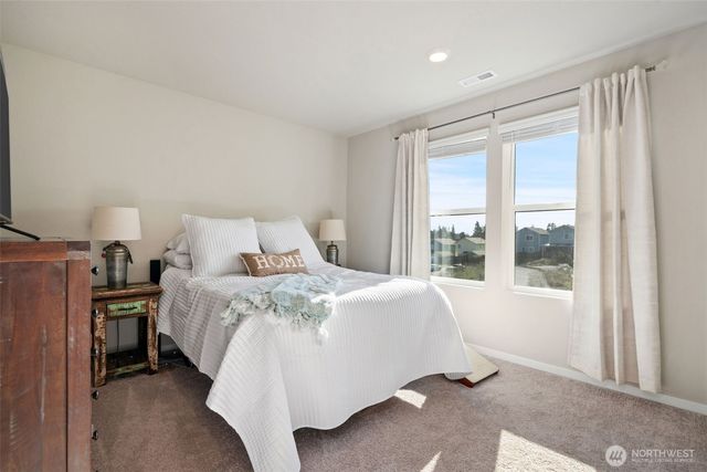 949 Tetherow Street, Bremerton, WA 98310