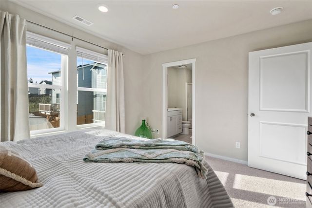 949 Tetherow Street, Bremerton, WA 98310