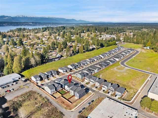 949 Tetherow Street, Bremerton, WA 98310