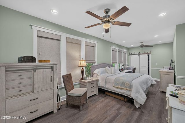 6 Clapper Rail Court, Southport, NC 28461
