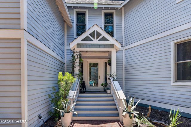 6 Clapper Rail Court, Southport, NC 28461