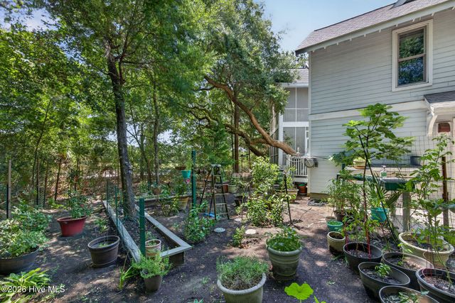 6 Clapper Rail Court, Southport, NC 28461