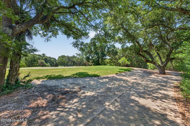 6 Clapper Rail Court, Southport, NC 28461
